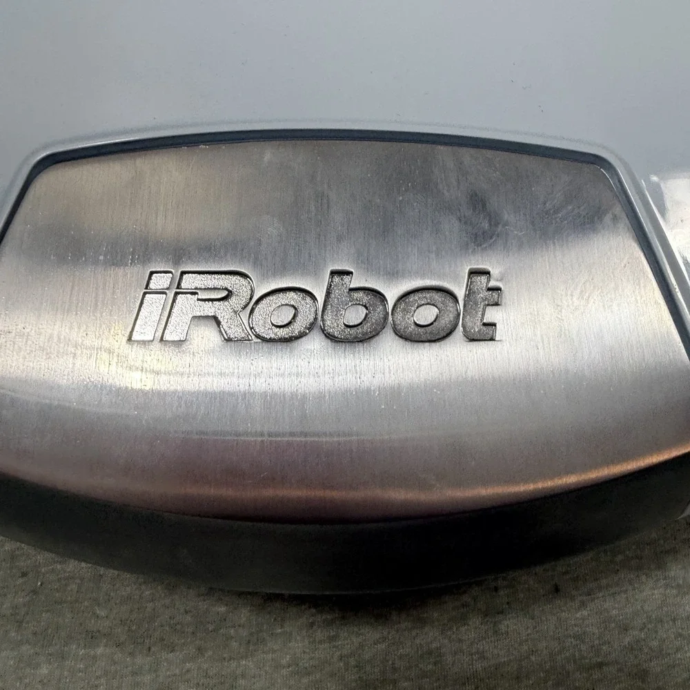 iRobot Scooba Model 5900 Robotic Floor Mopper Washing Scrubbing Robot Cleaner